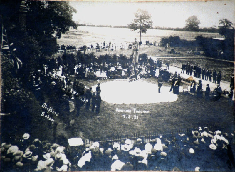 FordhamMemorial-1.jpg - 17898 Bytes